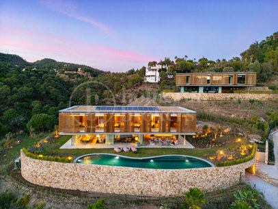 Villa Alia - Masterpiece with Sea Views and Cutting-Edge Design in El Madroñal
