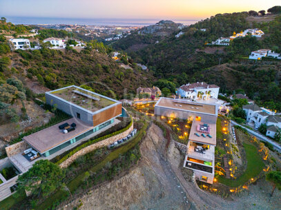 Villa Alia - Masterpiece with Sea Views and Cutting-Edge Design in El Madroñal