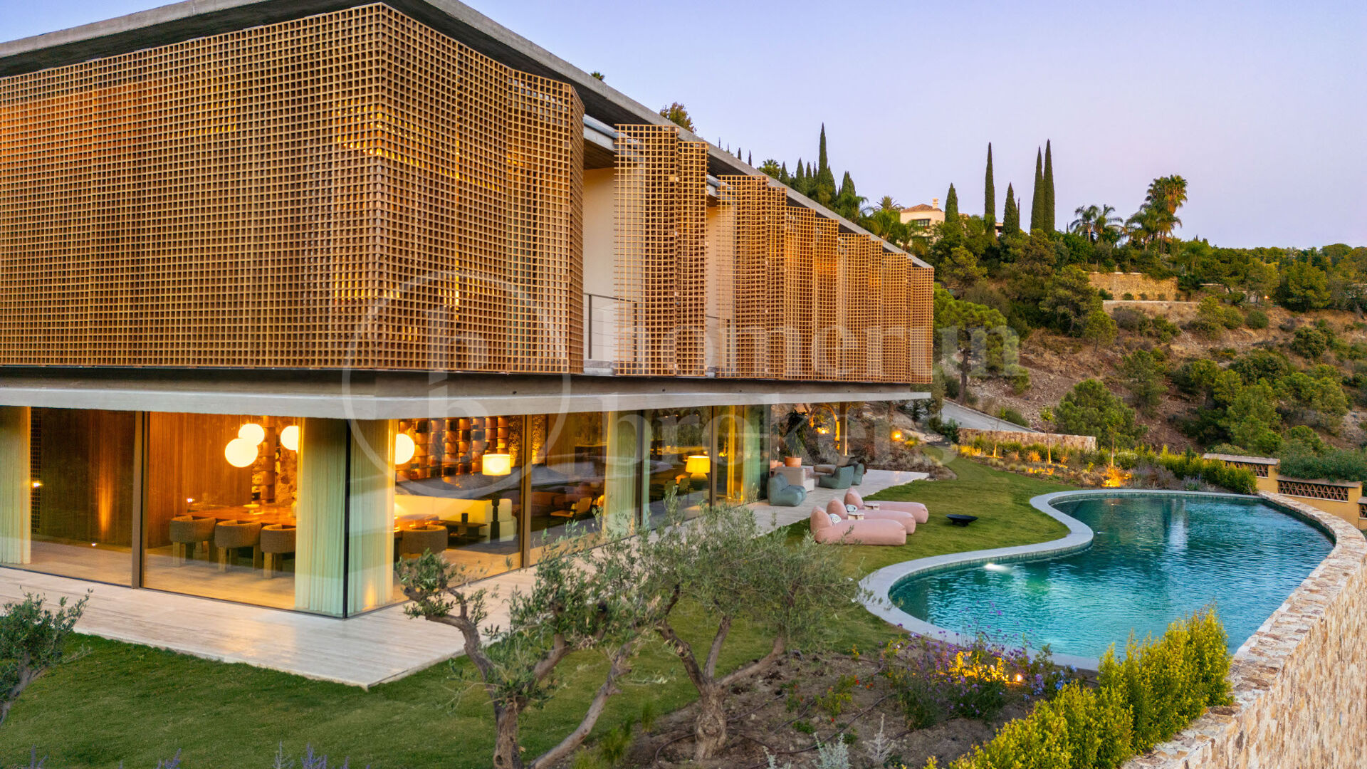 Villa Alia - Mästerverk med panoramautsikt över havet och banbrytande design i El Madroñal