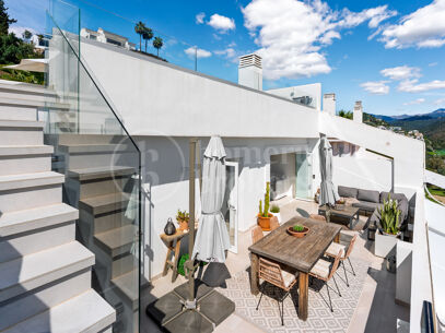 Penthouse Mirador - Panoramic Views, and Modern Comfort in La Quinta