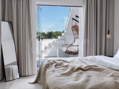 Penthouse Mirador - Panoramic Views, and Modern Comfort in La Quinta
