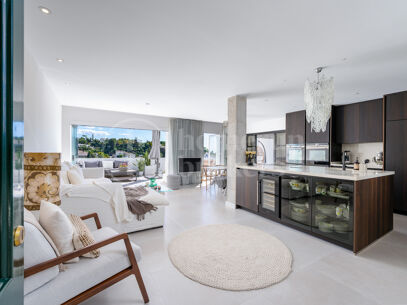 Penthouse Mirador - Panoramic Views, and Modern Comfort in La Quinta