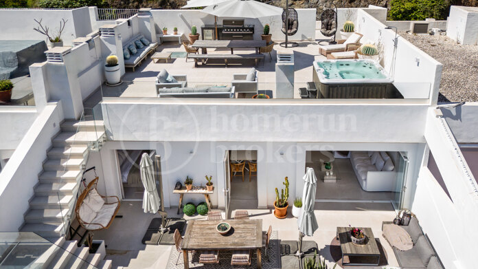 Penthouse Mirador - Panoramic Views, and Modern Comfort in La Quinta