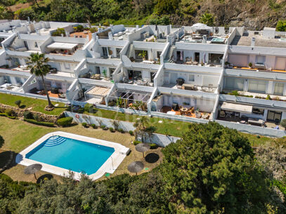 Penthouse Mirador - Panoramic Views, and Modern Comfort in La Quinta
