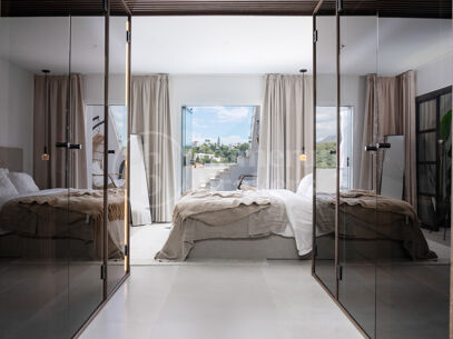 Penthouse Mirador - Panoramic Views, and Modern Comfort in La Quinta