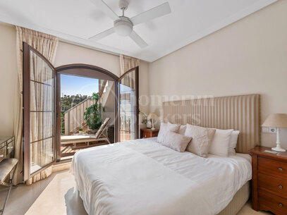 Penthouse The Tower – with Golf Views in La Torre Los Arqueros, Benahavís