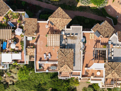 Penthouse The Tower – with Golf Views in La Torre Los Arqueros, Benahavís