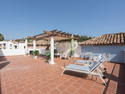 Penthouse The Tower – with Golf Views in La Torre Los Arqueros, Benahavís