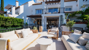 Casa Marisal – Elegant Townhouse with Sea Views on Marbella’s Golden Mile
