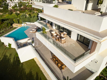 Villa Three - Modernt hus med fyra våningar med panoramautsikt över havet och golfen i La Resina