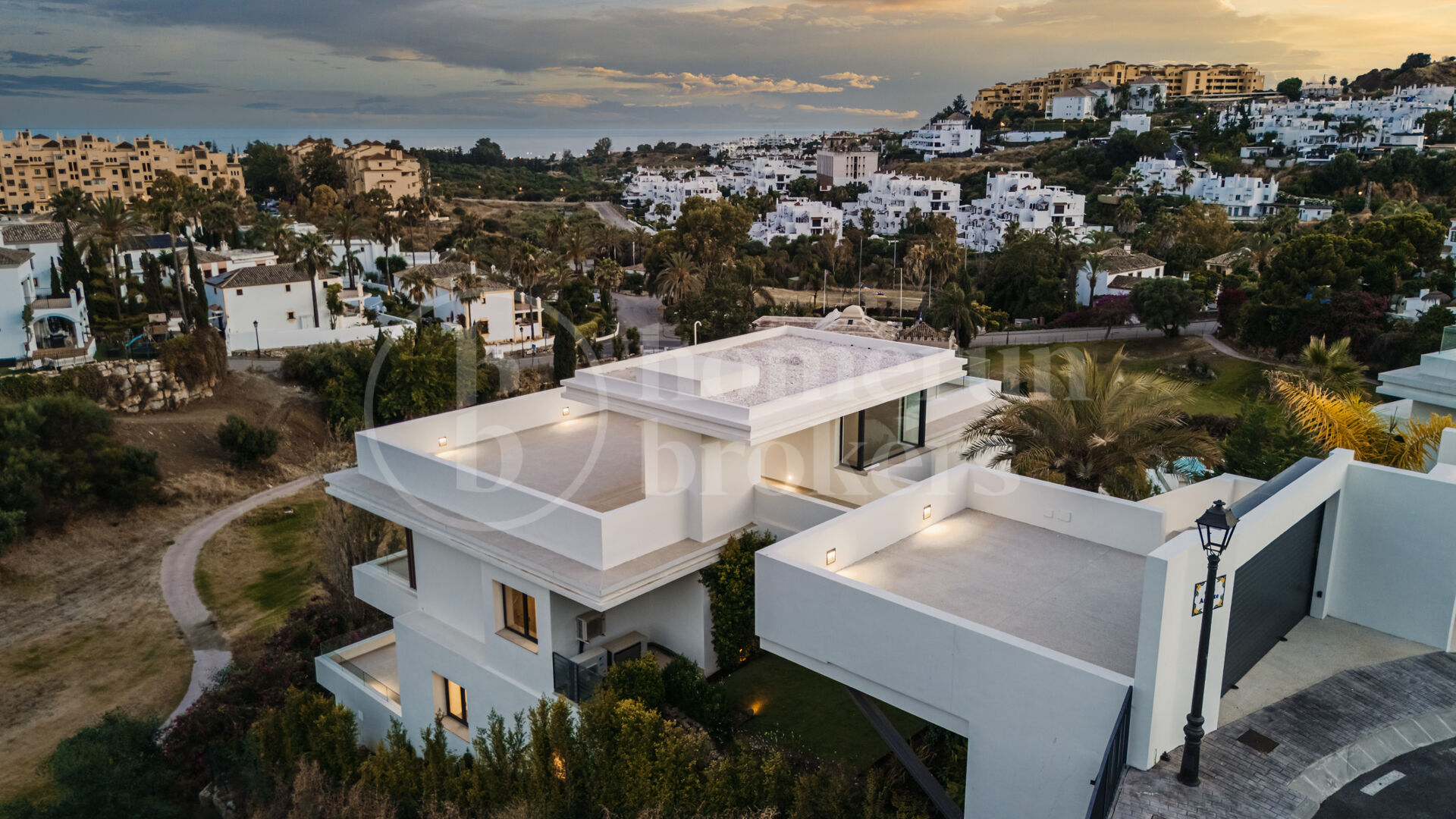 Villa Three - Modernt hus med fyra våningar med panoramautsikt över havet och golfen i La Resina