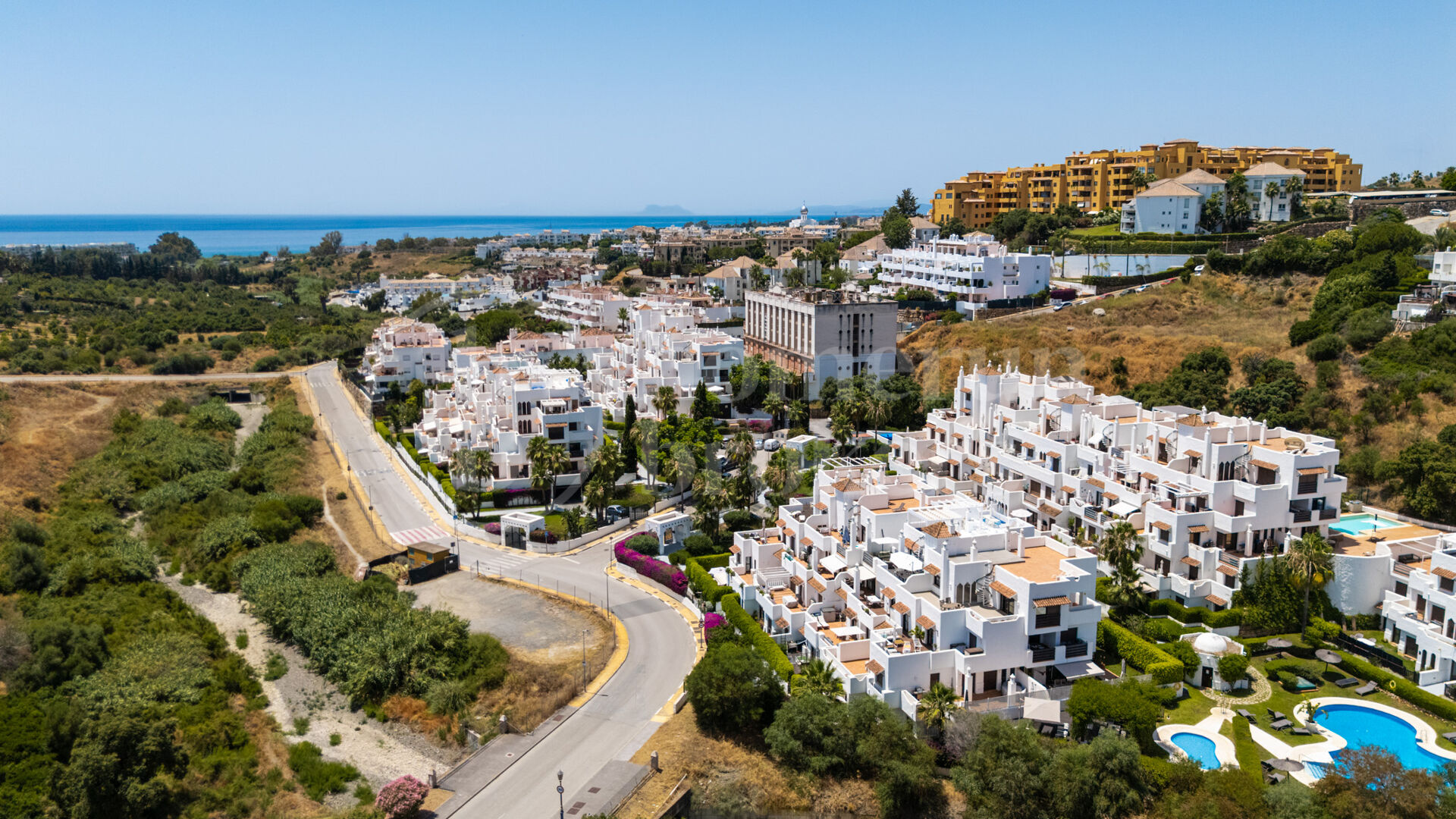 Villa Three - Modernt hus med fyra våningar med panoramautsikt över havet och golfen i La Resina