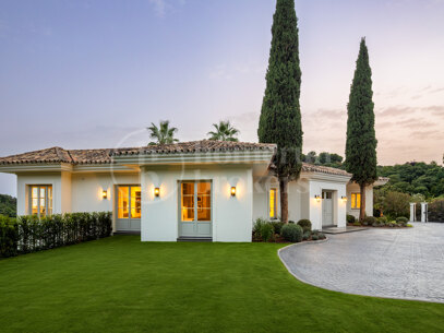 Villa Liora – Lyxig modern villa i La Zagaleta
