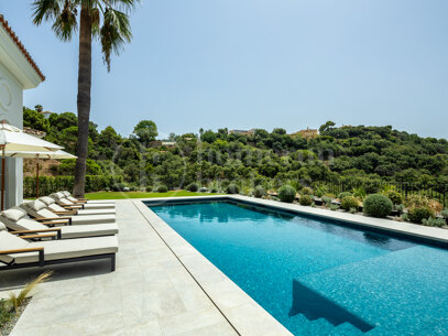 Villa Liora – Lyxig modern villa i La Zagaleta