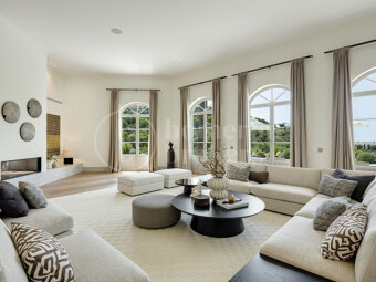 Villa Liora – Luxury Contemporary Villa in La Zagaleta