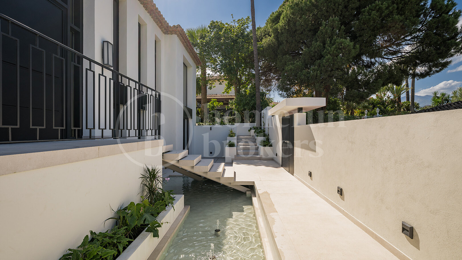 Villa Vincci – Renoverad Lyxvilla i Las Brisas, Nueva Andalucía