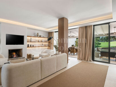 Casa Los Olivos - Golf Views Renovated Townhouse in Nueva Andalucia