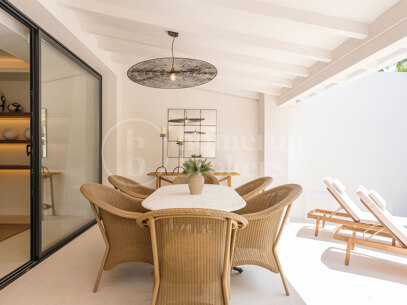 Casa Los Olivos - Golf Views Renovated Townhouse in Nueva Andalucia