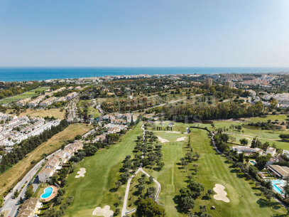 Casa Los Olivos - Golf Views Renovated Townhouse in Nueva Andalucia