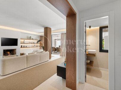 Casa Los Olivos - Golf Views Renovated Townhouse in Nueva Andalucia