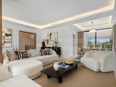 Casa Los Olivos - Golf Views Renovated Townhouse in Nueva Andalucia