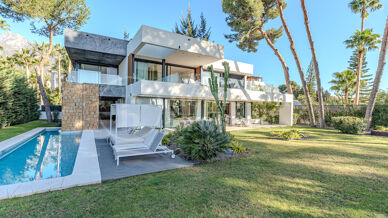 Villa Natura - Modern lyxvilla på Marbellas Golden Mile