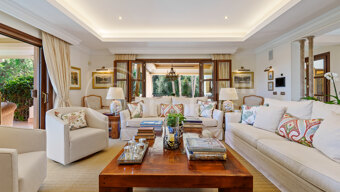 Villa El Bosque - Andalusian Elegance in Las Lomas del Marbella Club