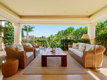 Villa El Bosque - Andalusisk Elegans i Las Lomas del Marbella Club