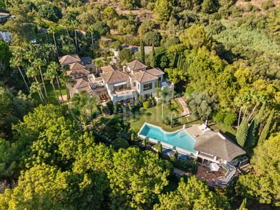 Villa El Bosque - Andalusisk Elegans i Las Lomas del Marbella Club