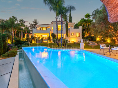 Villa El Bosque - Andalusisk Elegans i Las Lomas del Marbella Club