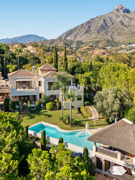 Villa El Bosque - Andalusian Elegance in Las Lomas del Marbella Club