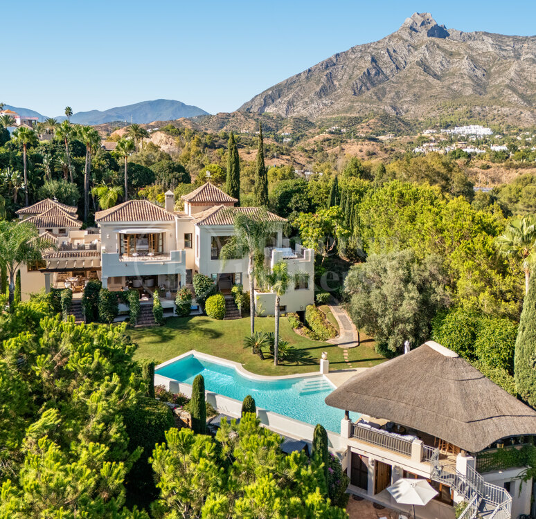 Villa El Bosque - Andalusian Elegance in Las Lomas del Marbella Club