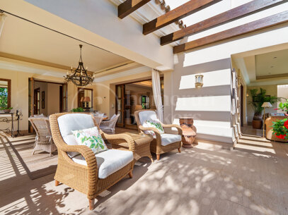 Villa El Bosque - Andalusisk Elegans i Las Lomas del Marbella Club