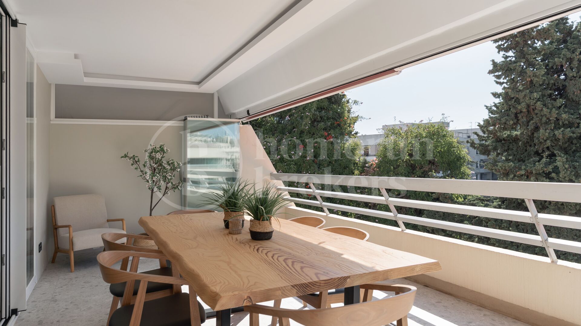 Penthouse Parque 8 – Private Rooftop Pool och La Concha Utsikt