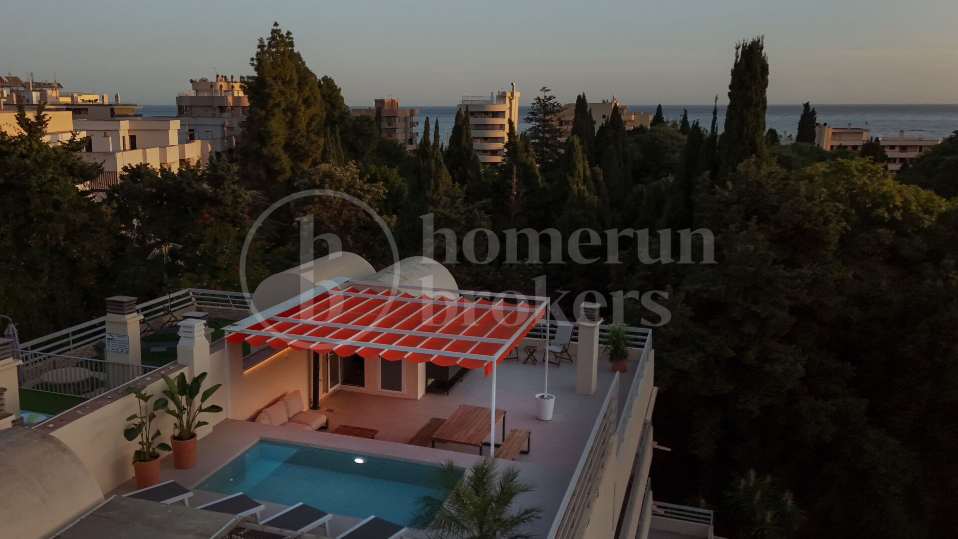 Penthouse Parque 8 – Private Rooftop Pool och La Concha Utsikt