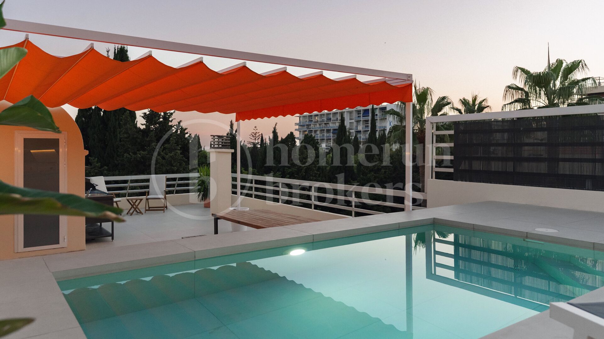 Penthouse Parque 8 – Private Rooftop Pool och La Concha Utsikt