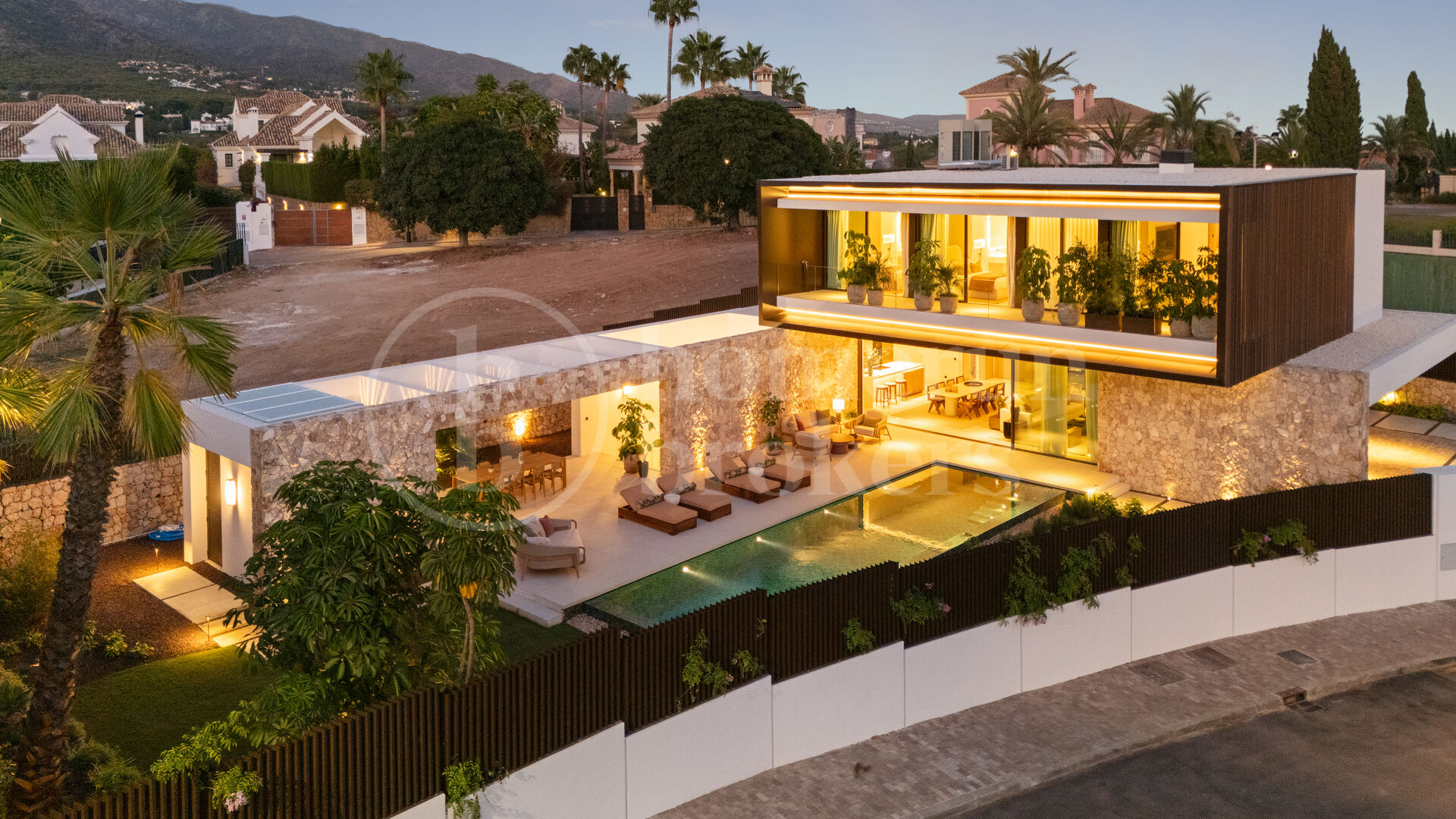 Casa Cazorla – Contemporary Luxury on Marbella’s Golden Mile