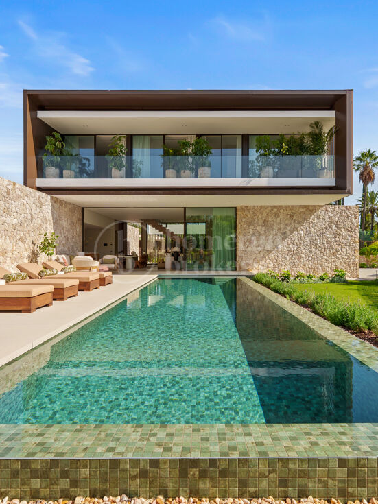 Casa Cazorla – Contemporary Luxury on Marbella’s Golden Mile
