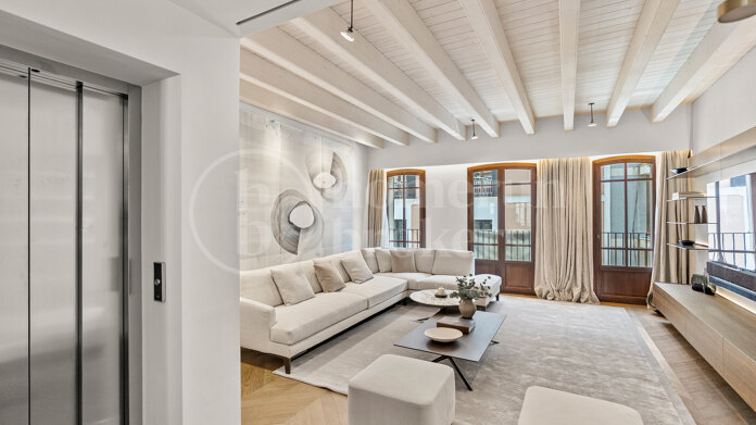 Townhouse Raimundo - Luxury Townhouse with Rooftop Pool in Palma Old Town