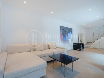 Casa Blanca – Modern and Renovated Townhouse in Son Armadams, Palma de Mallorca