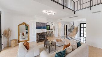 Villa Montebello – Elegant Contemporary Villa for Sale in Residential Monte Biarritz