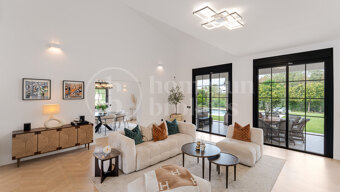 Villa Montebello – Elegant Contemporary Villa for Sale in Residential Monte Biarritz