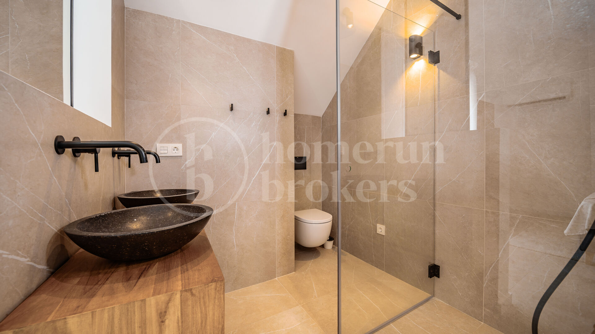 Penthouse Maestranza 22 - Modernity, Light and Location