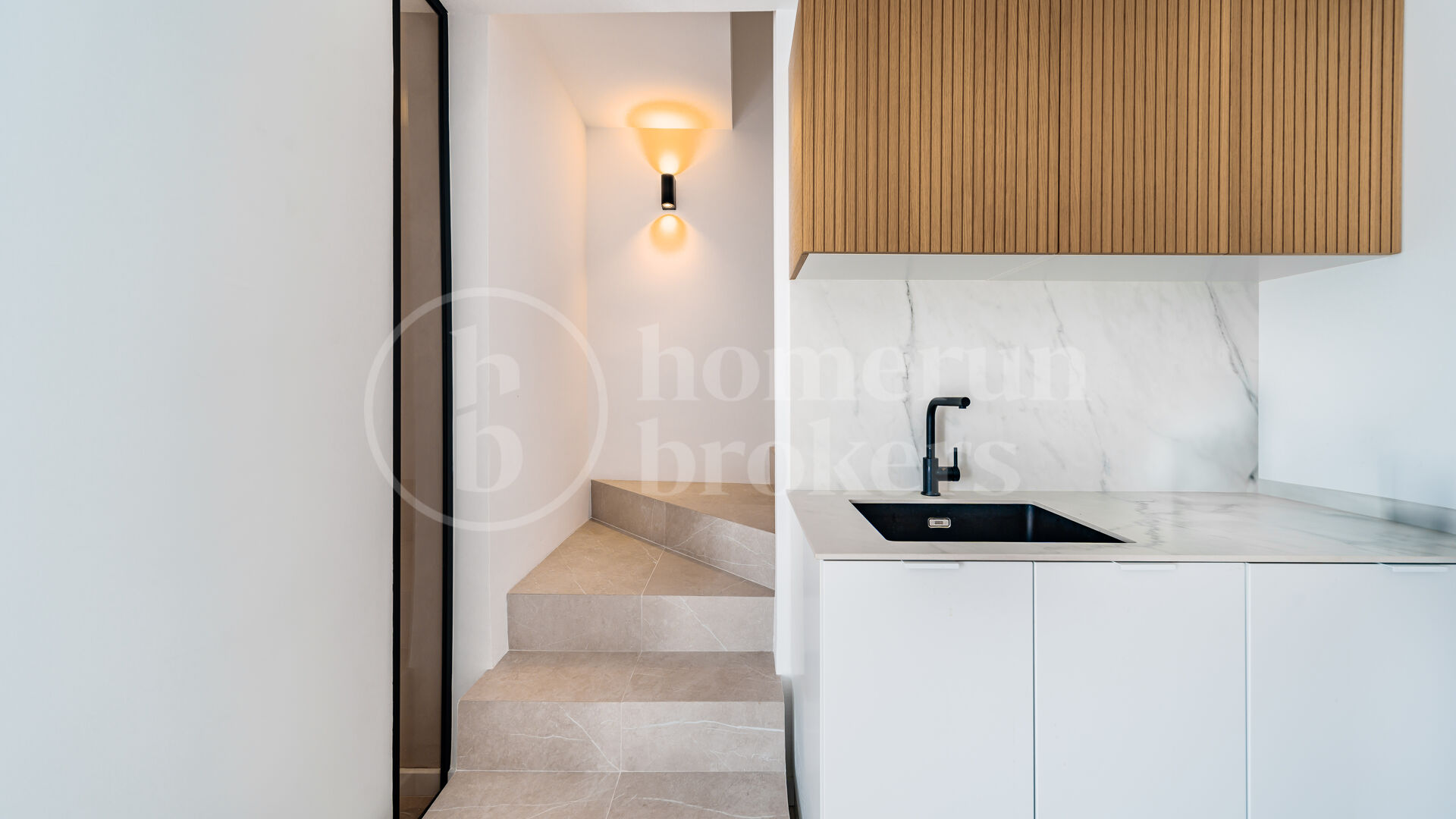 Penthouse Maestranza 22 - Modernity, Light and Location