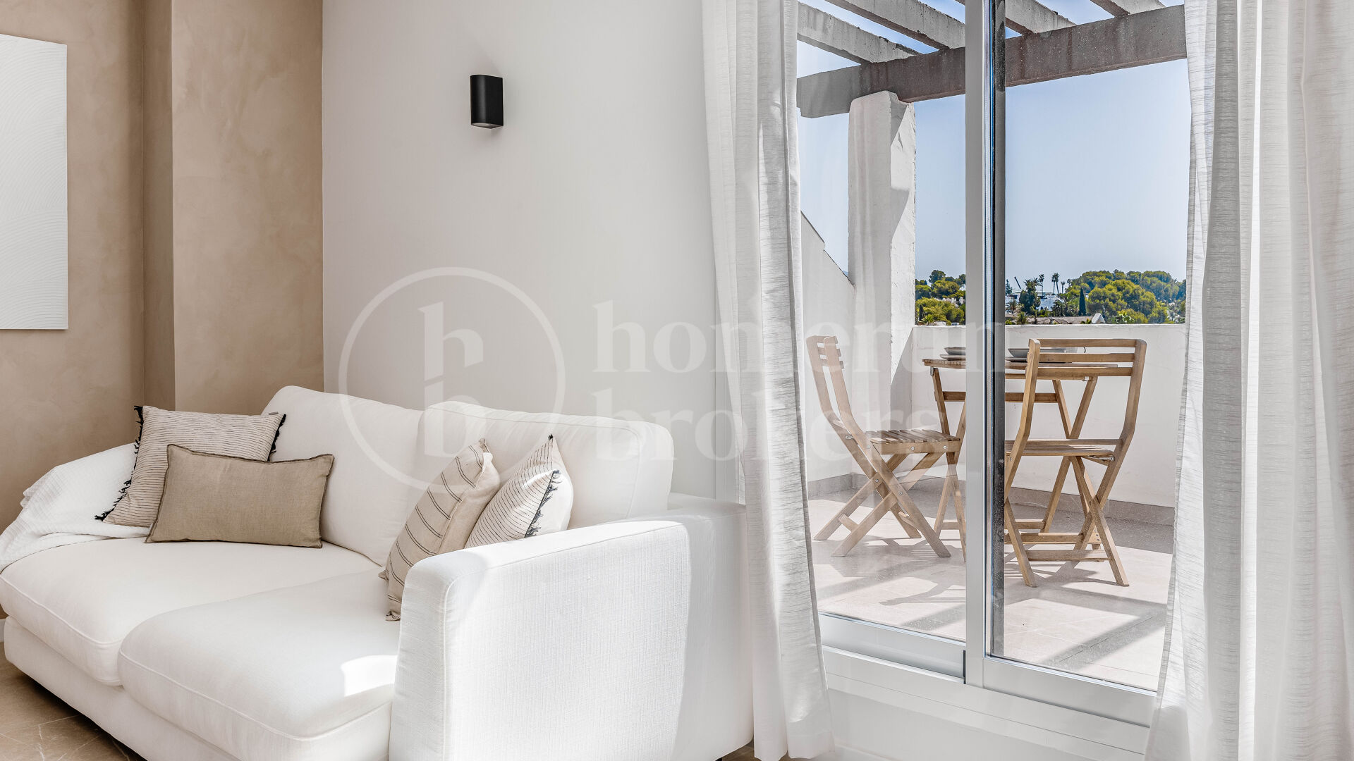 Penthouse Maestranza 22 - Modernity, Light and Location