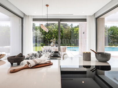 Villa Luma – Modern villa till salu i El Paraíso på den nya Golden Mile