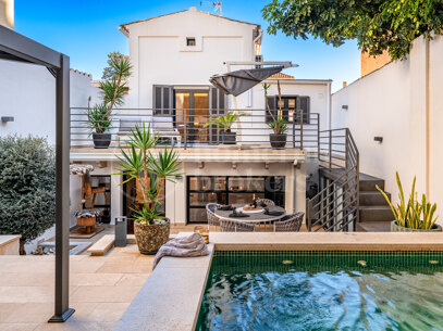 Modern Villa Oasis in the Heart of El Terreno
