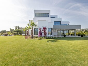 Villa Kivir – Exceptionell lyxvilla med 8 sovrum till salu i Sotogrande Alto