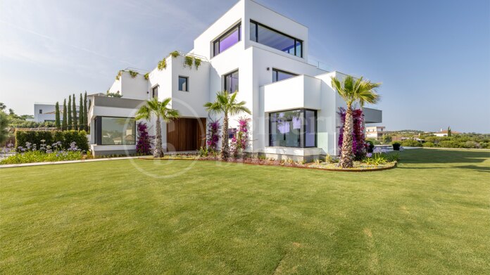 Villa Kivir - Exceptional 8-Bedroom Luxury Villa for Sale in Sotogrande Alto