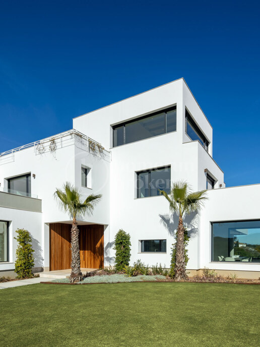 Villa Kivir - Exceptional 8-Bedroom Luxury Villa for Sale in Sotogrande Alto